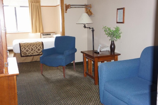 Luxury Inn & Suites image 11