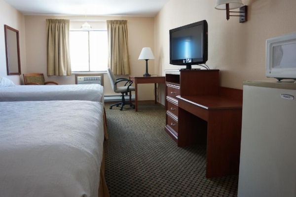 Luxury Inn & Suites image 15